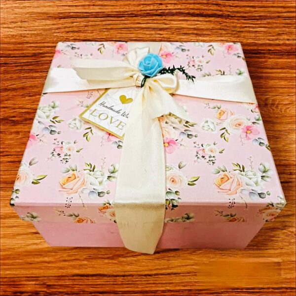 Gift Hamper for Her - Image 3